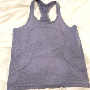 lululemon tank in lavender